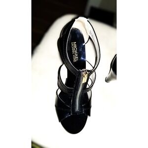 Michael Kors Sexy Black Patent Leather Zipper Ankle Strap wide Heels Size 8.5